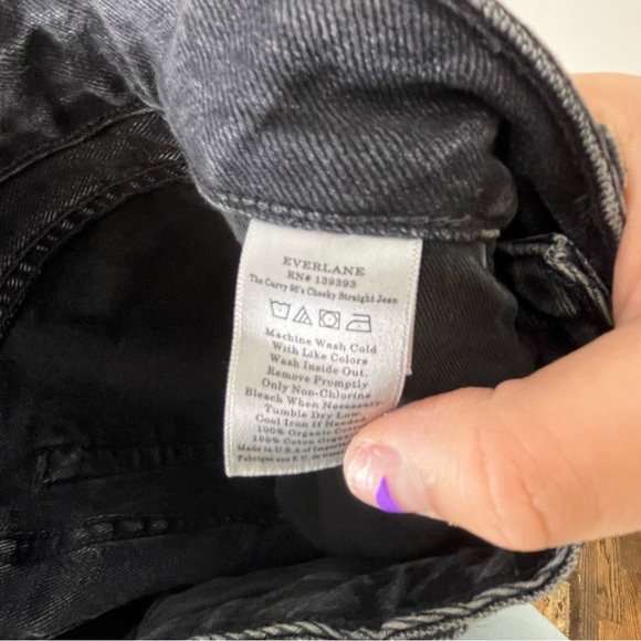 Everlane Black Curvy 90s Cheeky Straight Jeans Size 30 High Rise - Picture 7 of 7